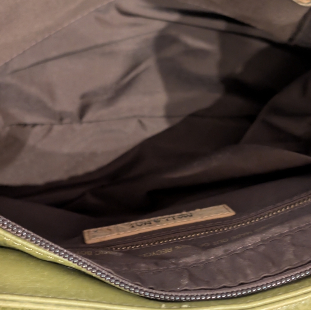 Matt & Nat Olive Green Vegan Leather Hobo Bag Like New - Picture 15 of 16